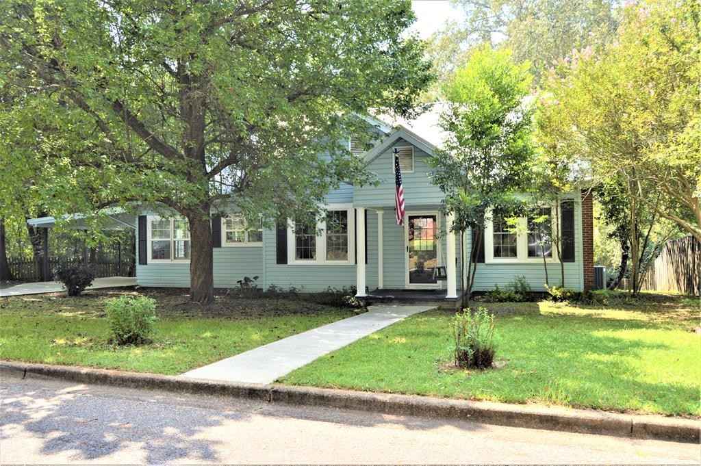 903 Crawford Ave  