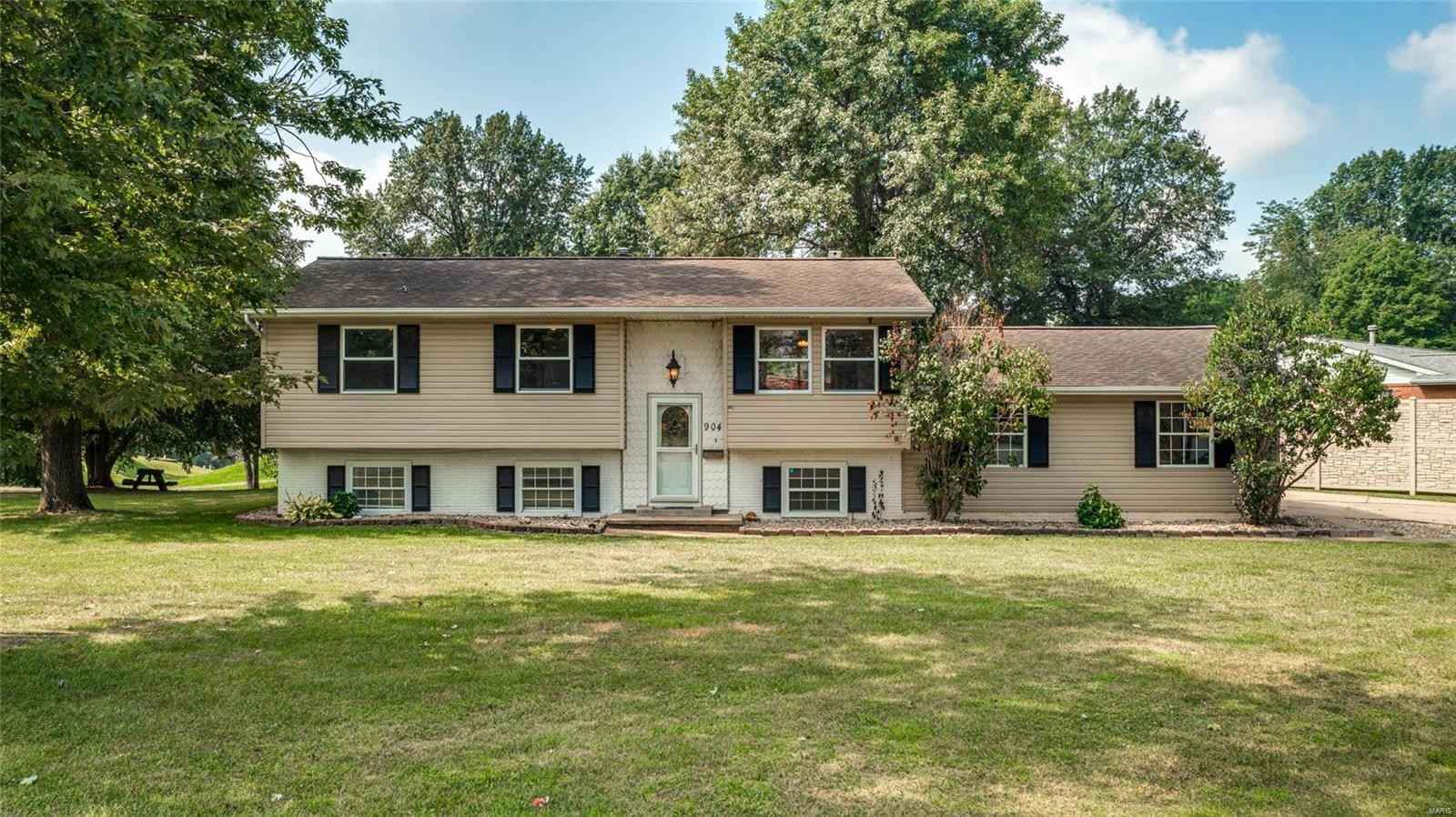 904 West Miller Dr  