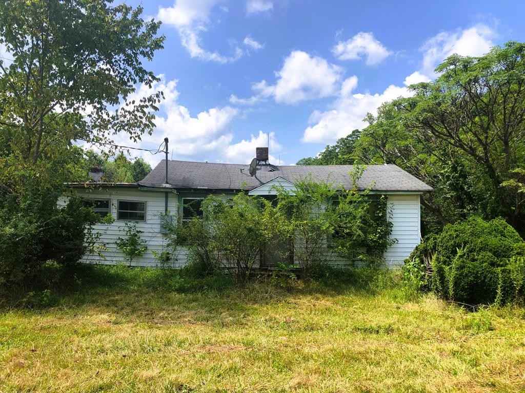 304 PINE Grv RD  