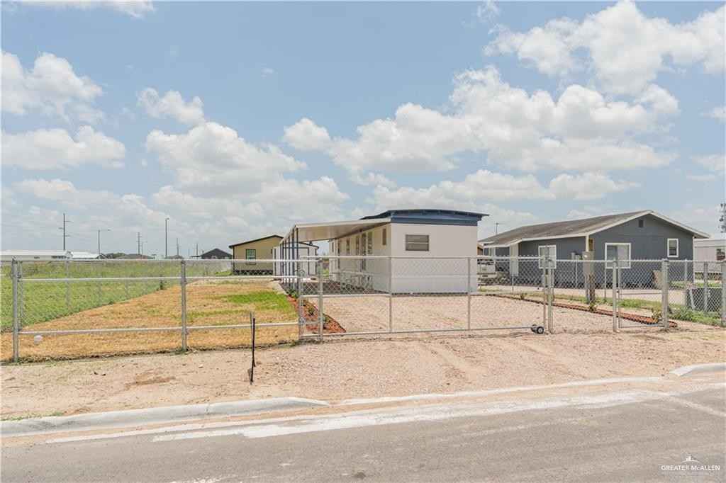 1236 Desert Willow  