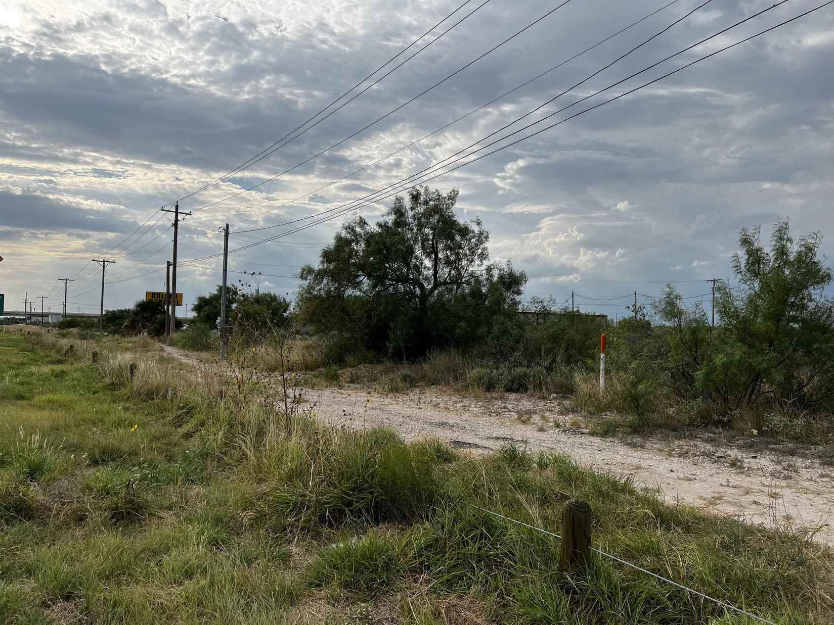 5906 E Highway 90 East- Rural  