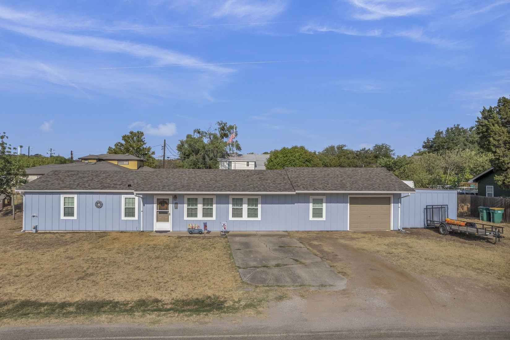 608 Oak  