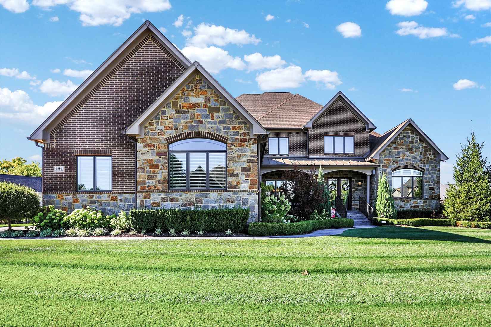 5884 Claybourne Dr  