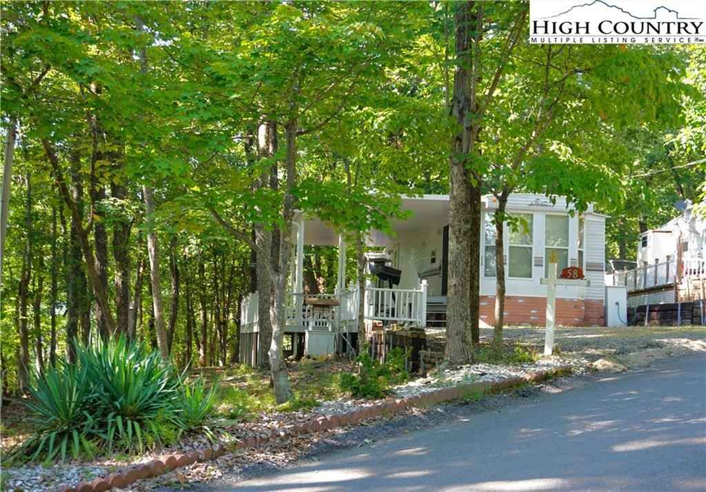 616 Dogwood Cir  