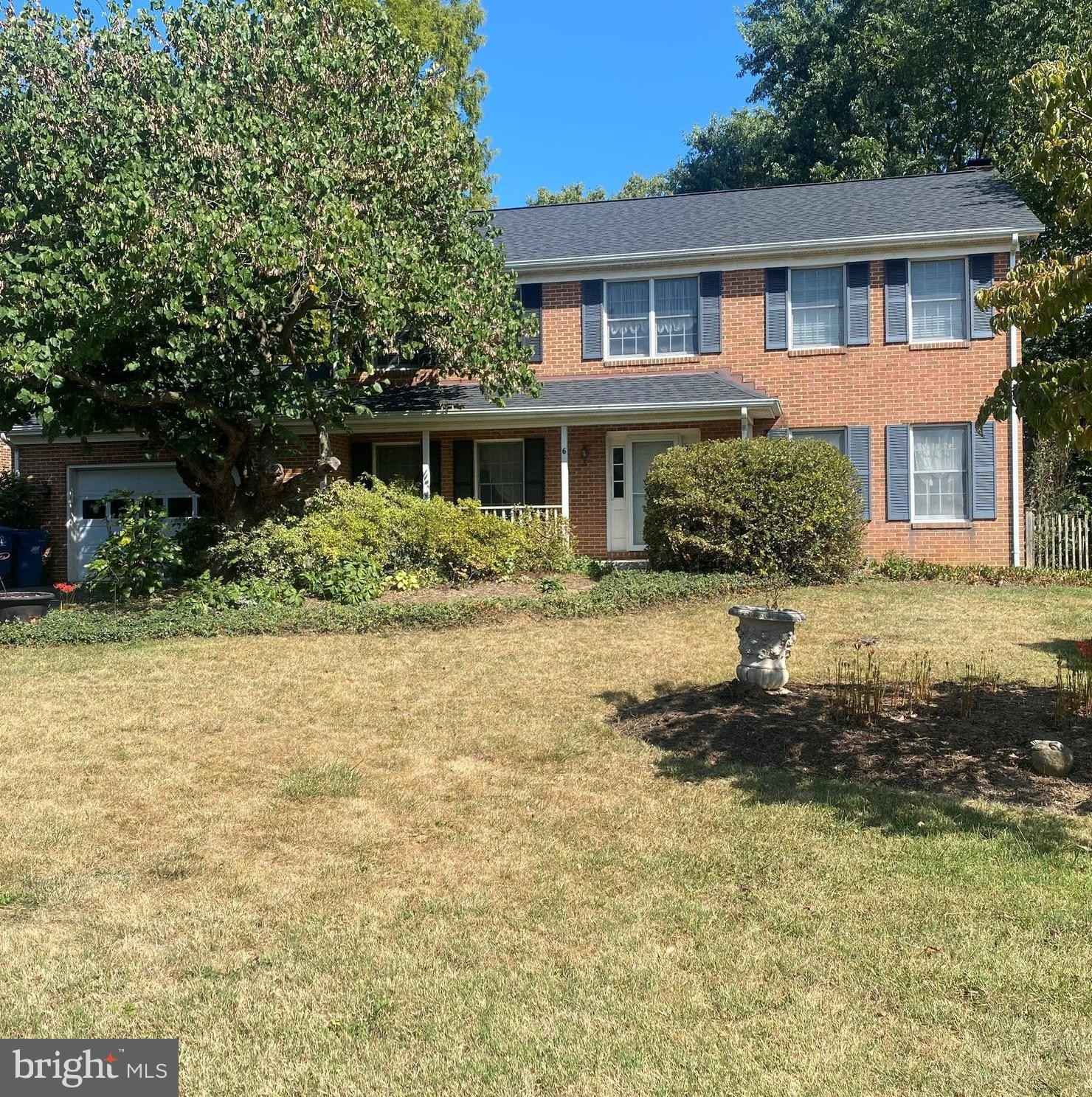 6 BATTLETOWN DR  