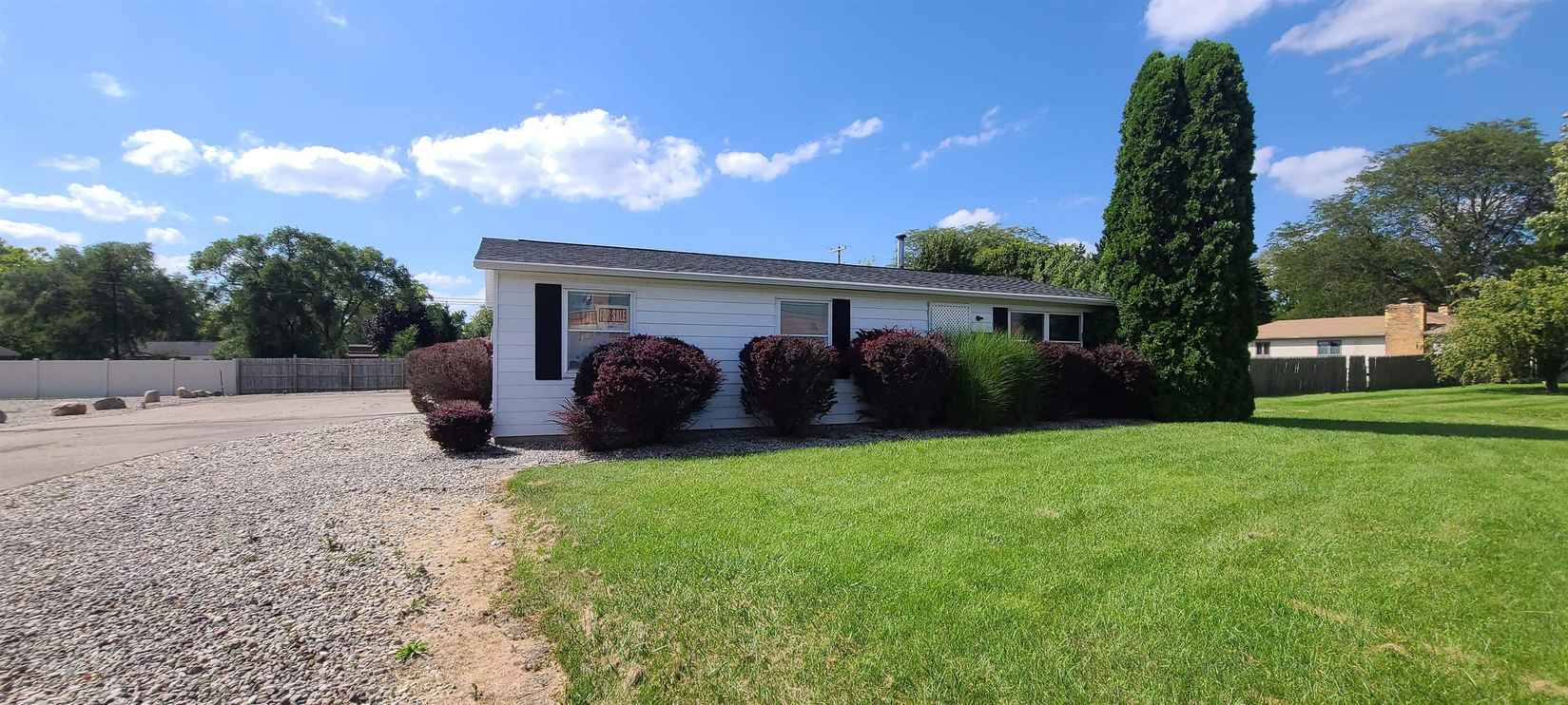 255 N Hintz  
