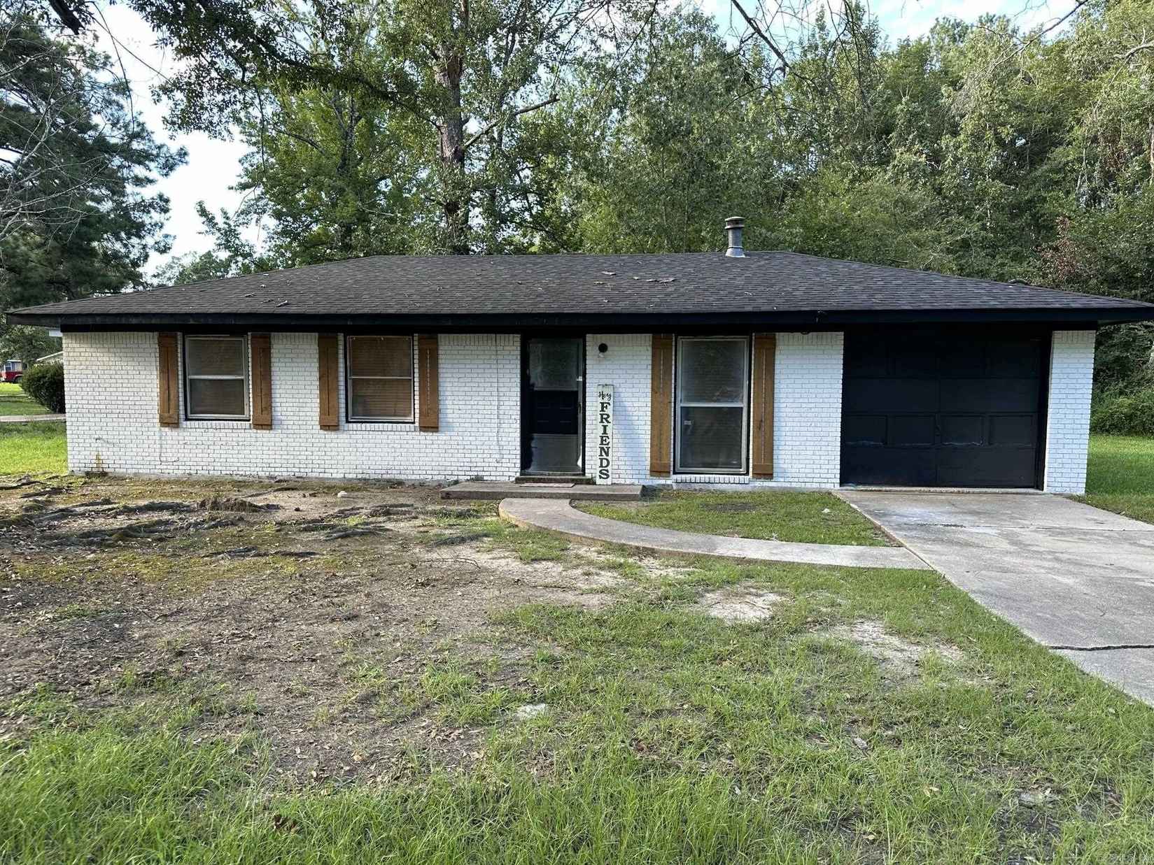 301 Hathaway Dr  
