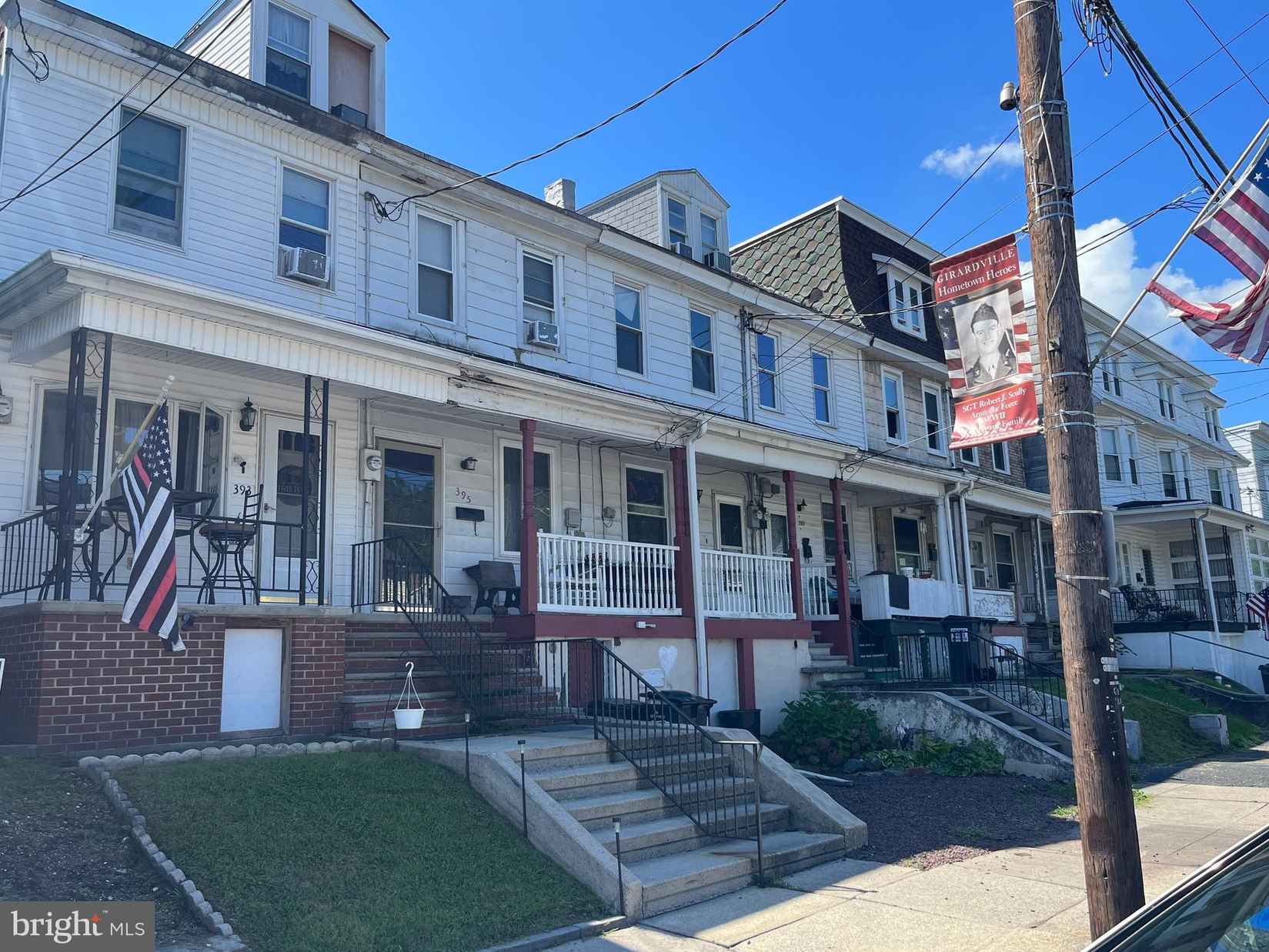 395 397 W MAIN St  