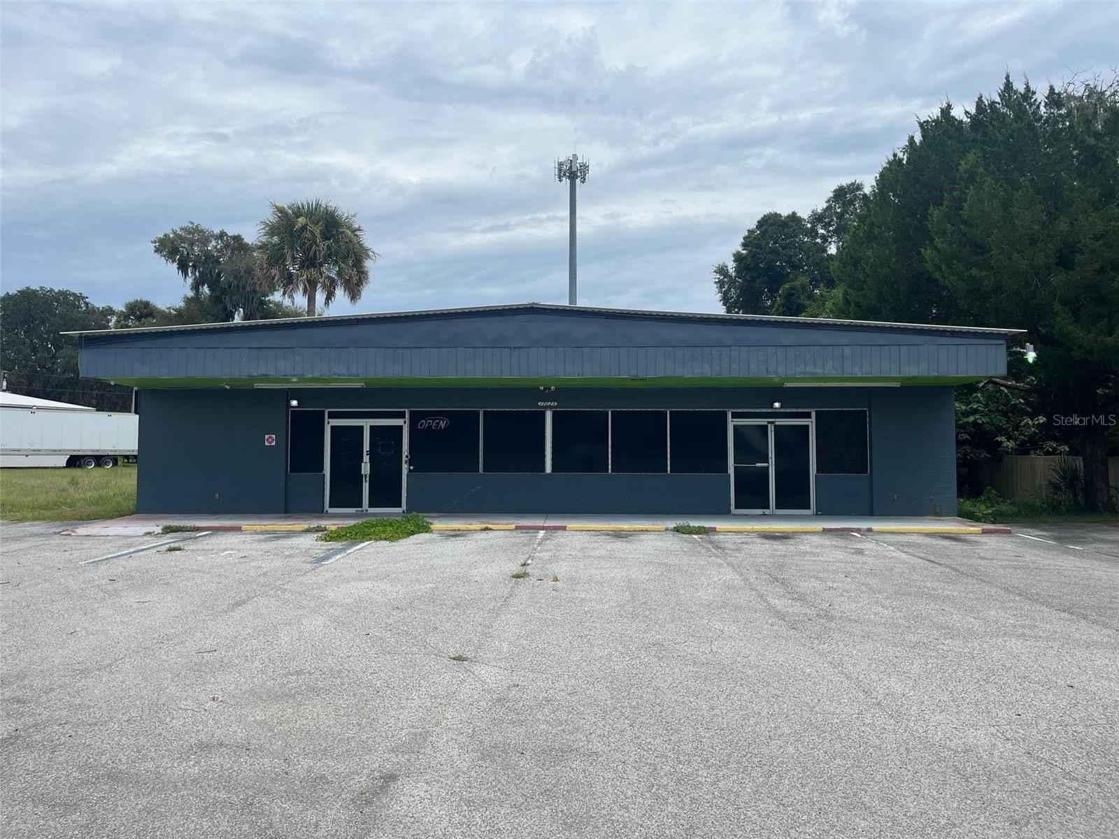 17623 N US Hwy 301  