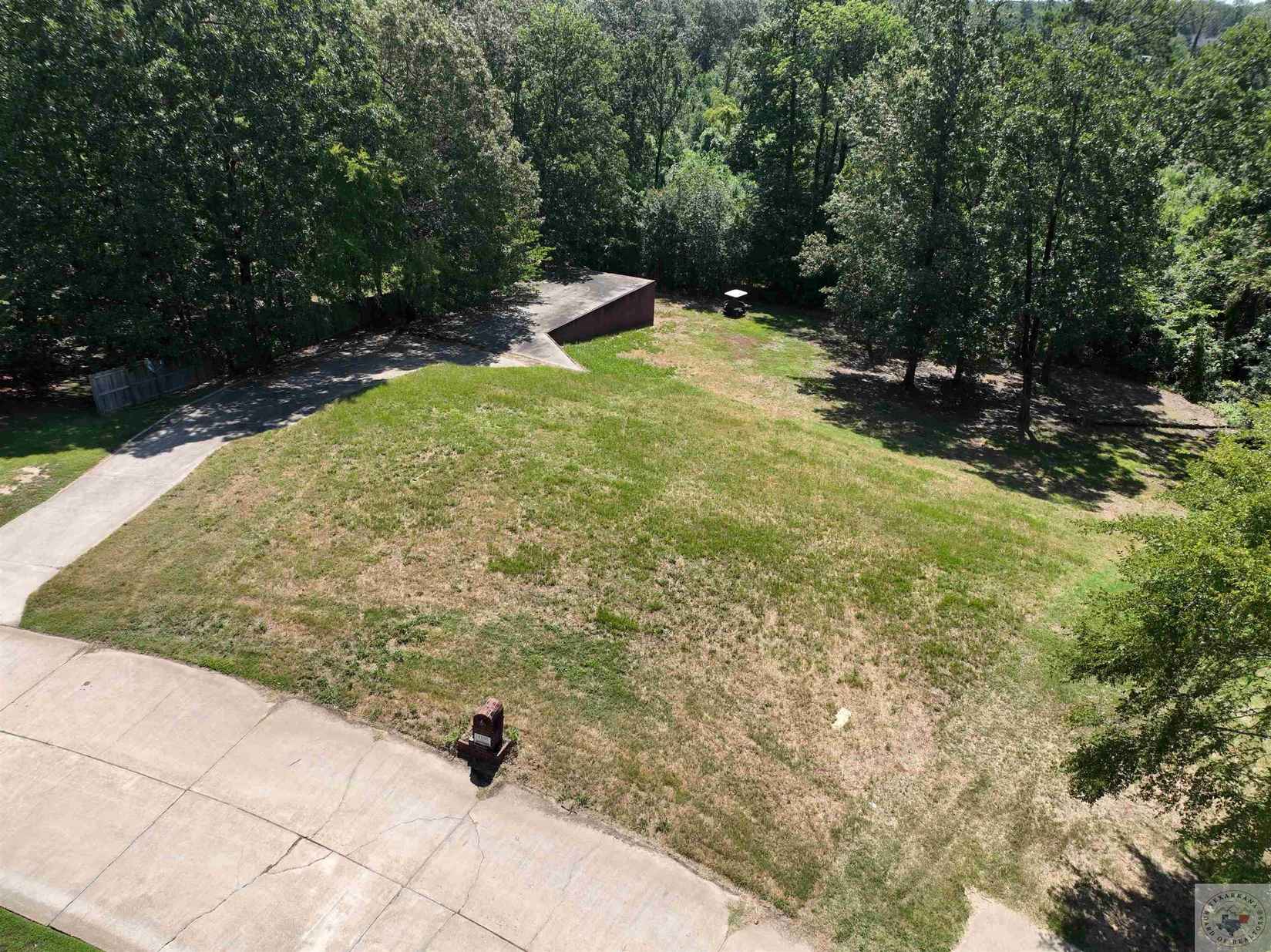 4106 Water Oak Dr  