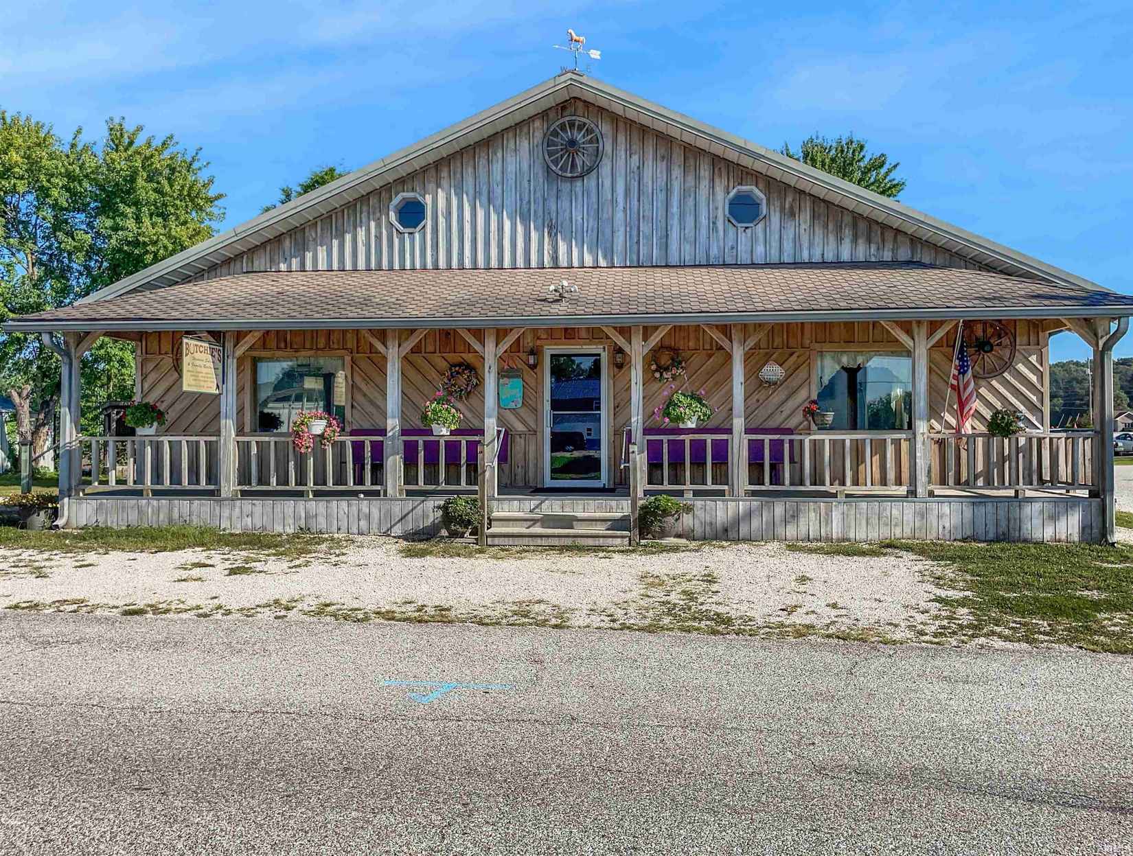5353 E Main St  