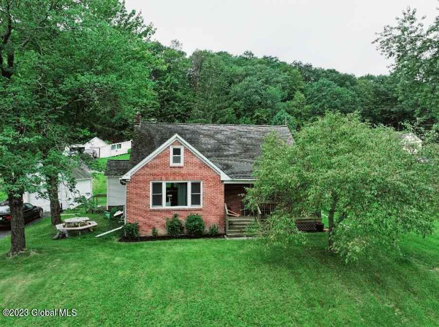 61 Cir Dr  