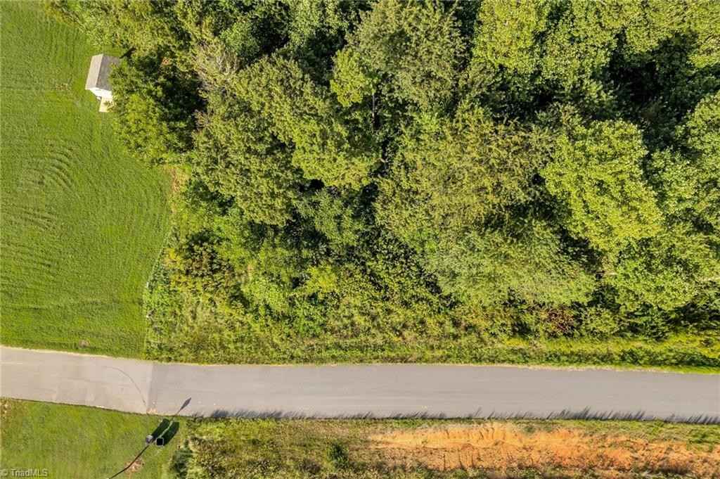 Lot 16 Regal Oaks Dr  