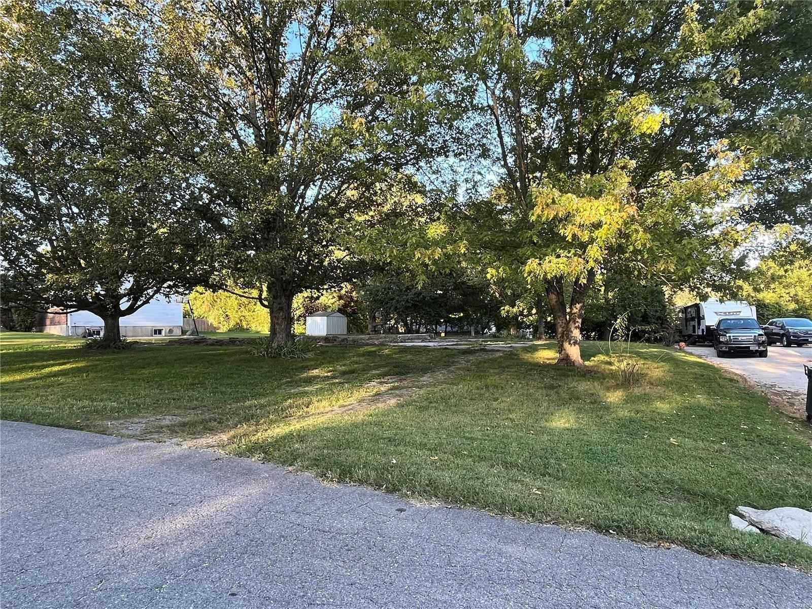 214 Greenbrier Dr  