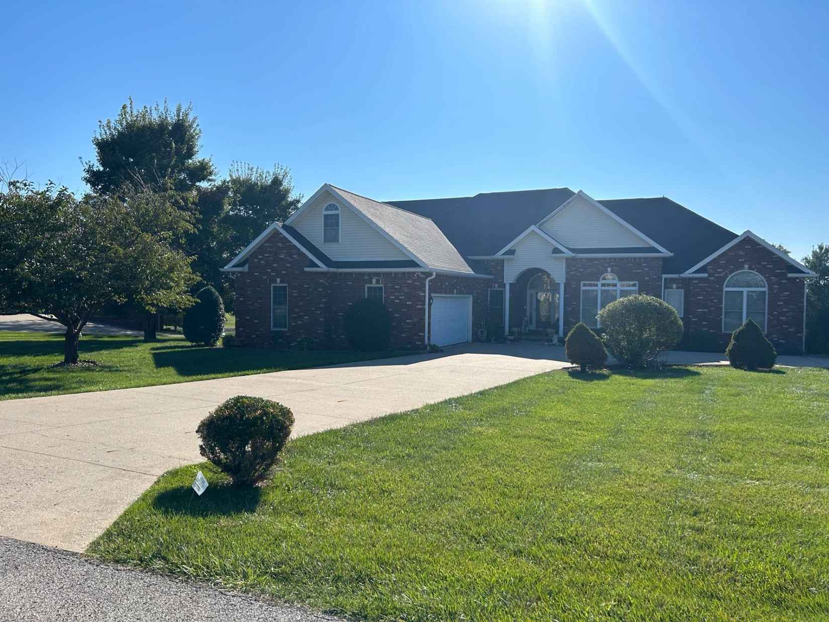 230 Rose Wood Dr  