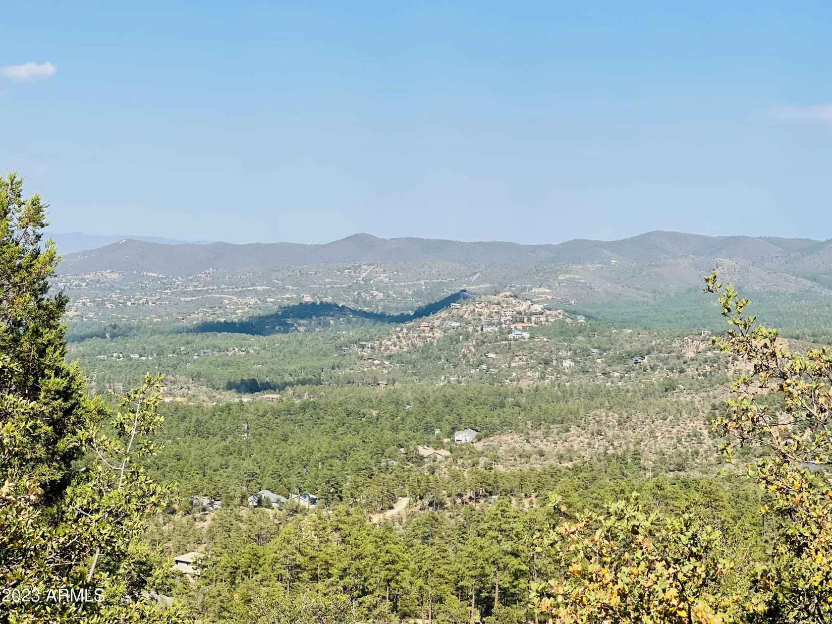 2075 S Snowy Ridge Dr S  