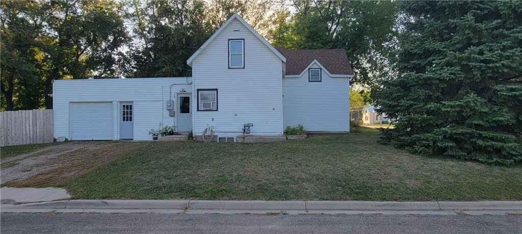 118 E Nokomis St  