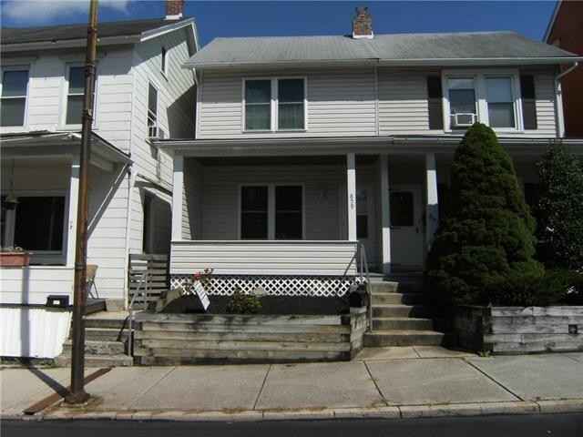859 Main St  