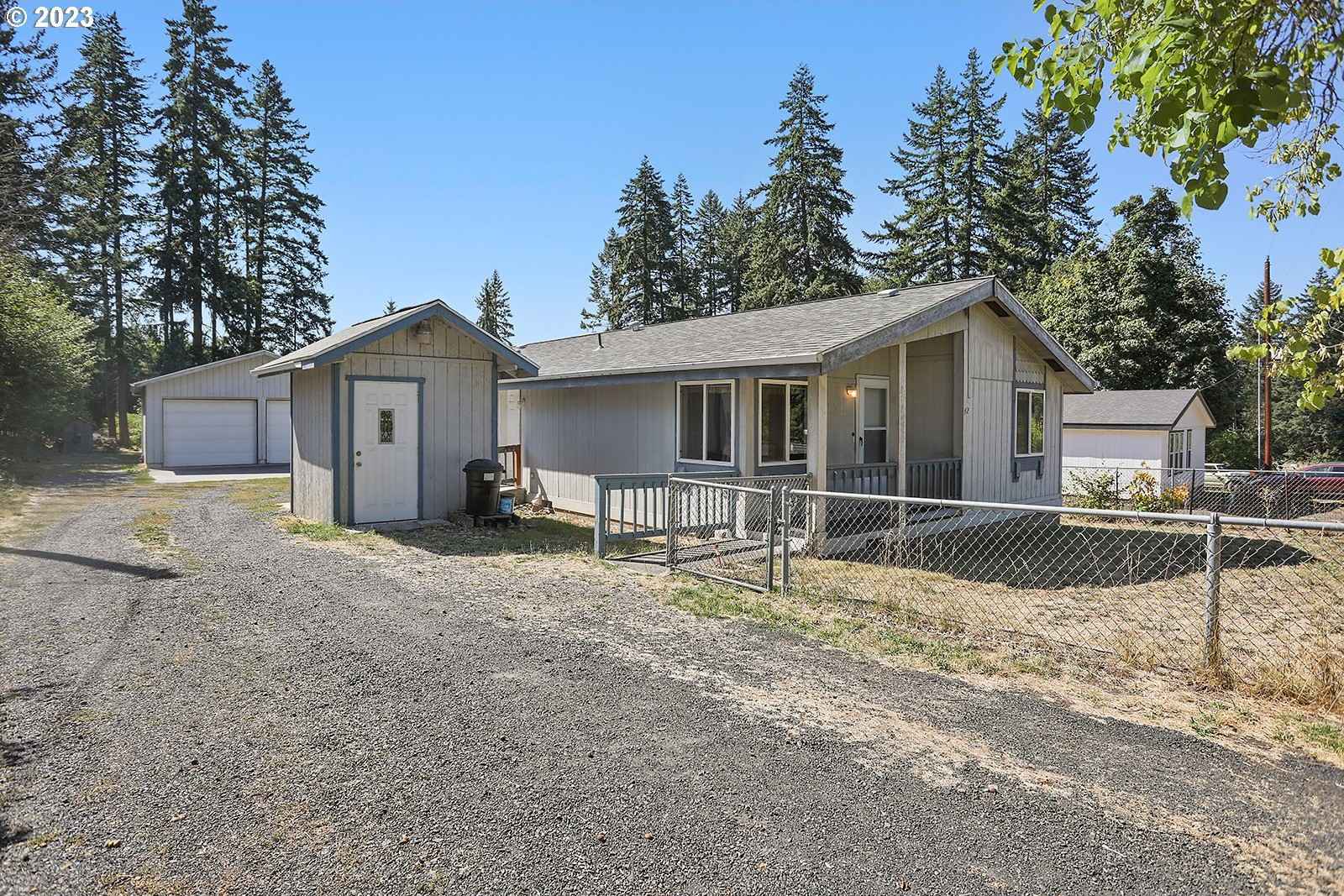 42 SNOWDEN RD  