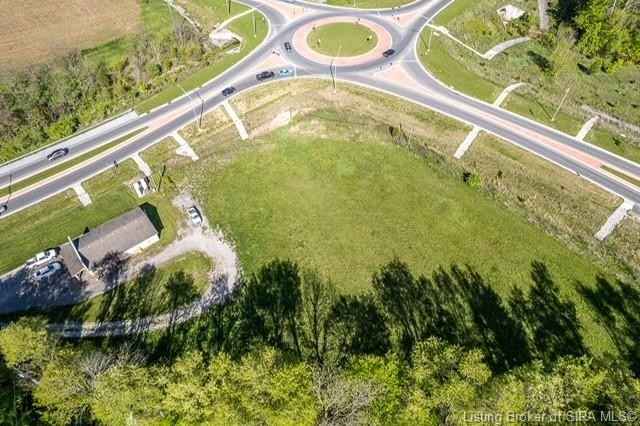 105 W Saddleback Ln  
