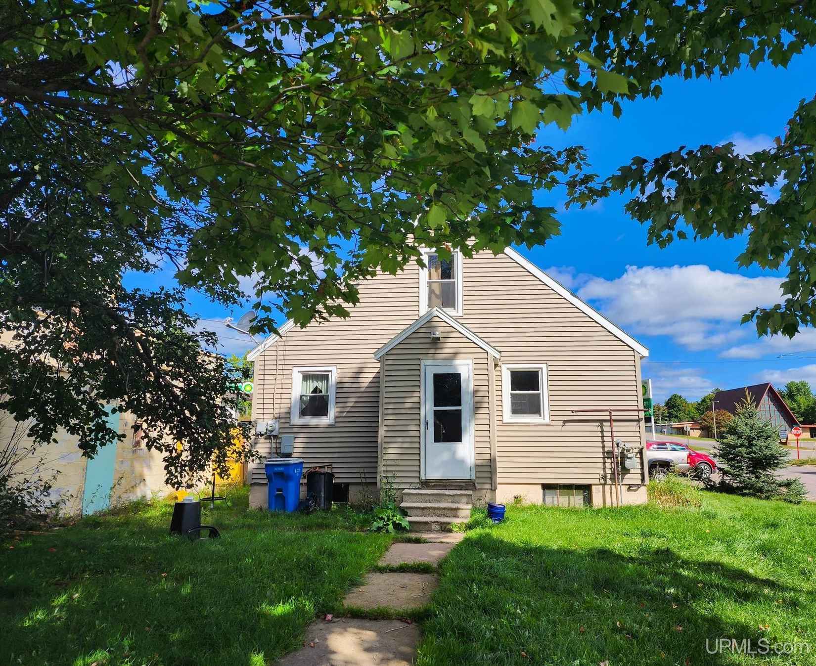 165 N Daisy  