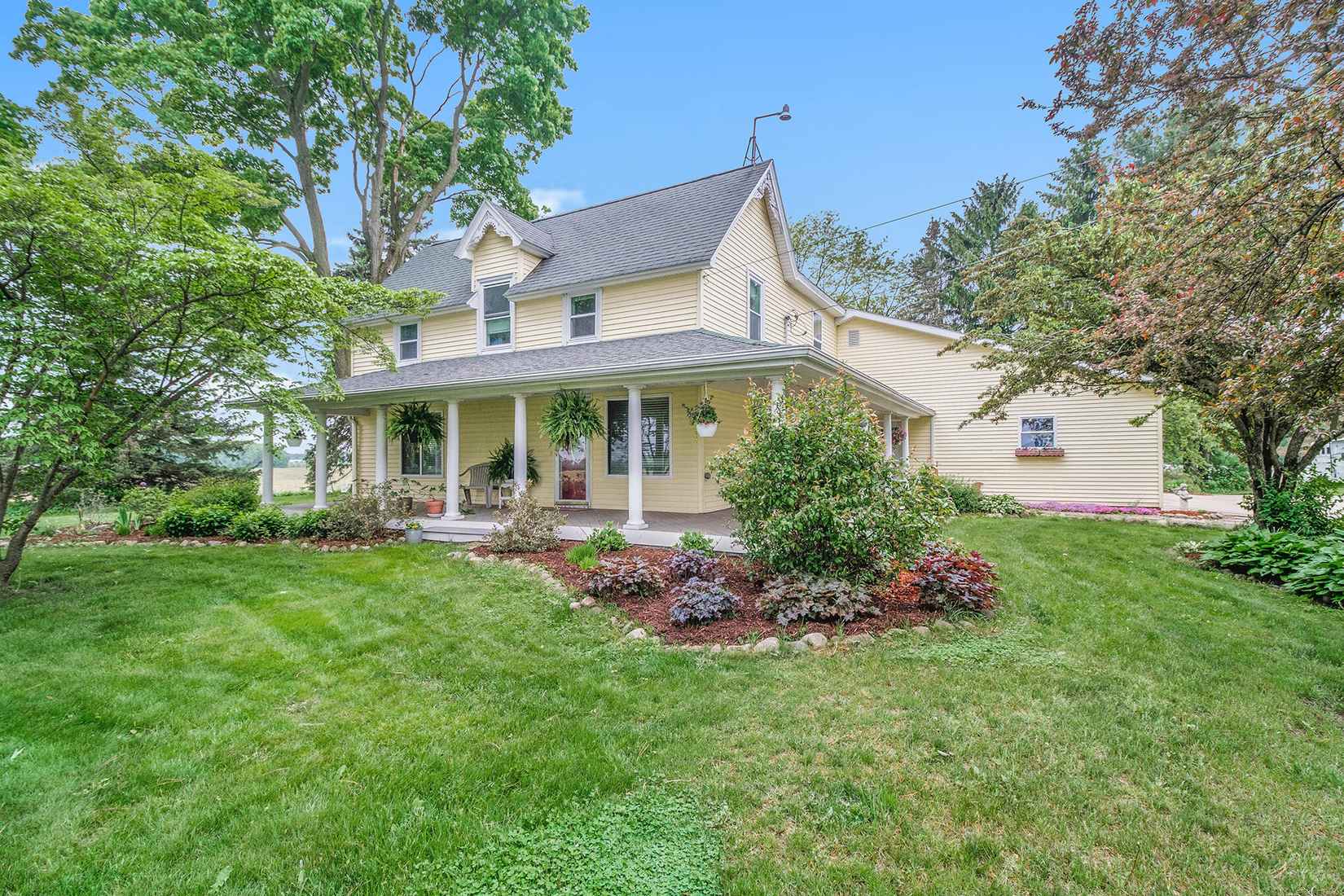 3983 Chickering Rd  