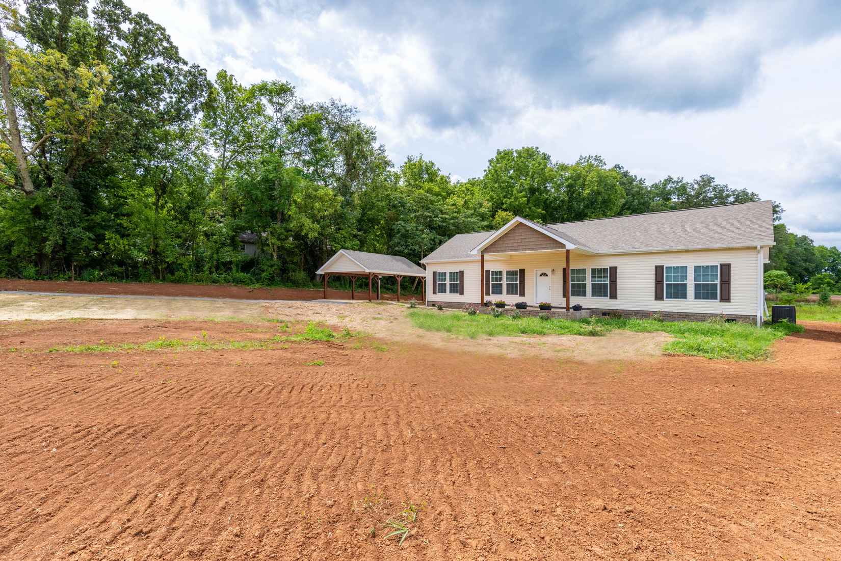 115 Waters Edge  