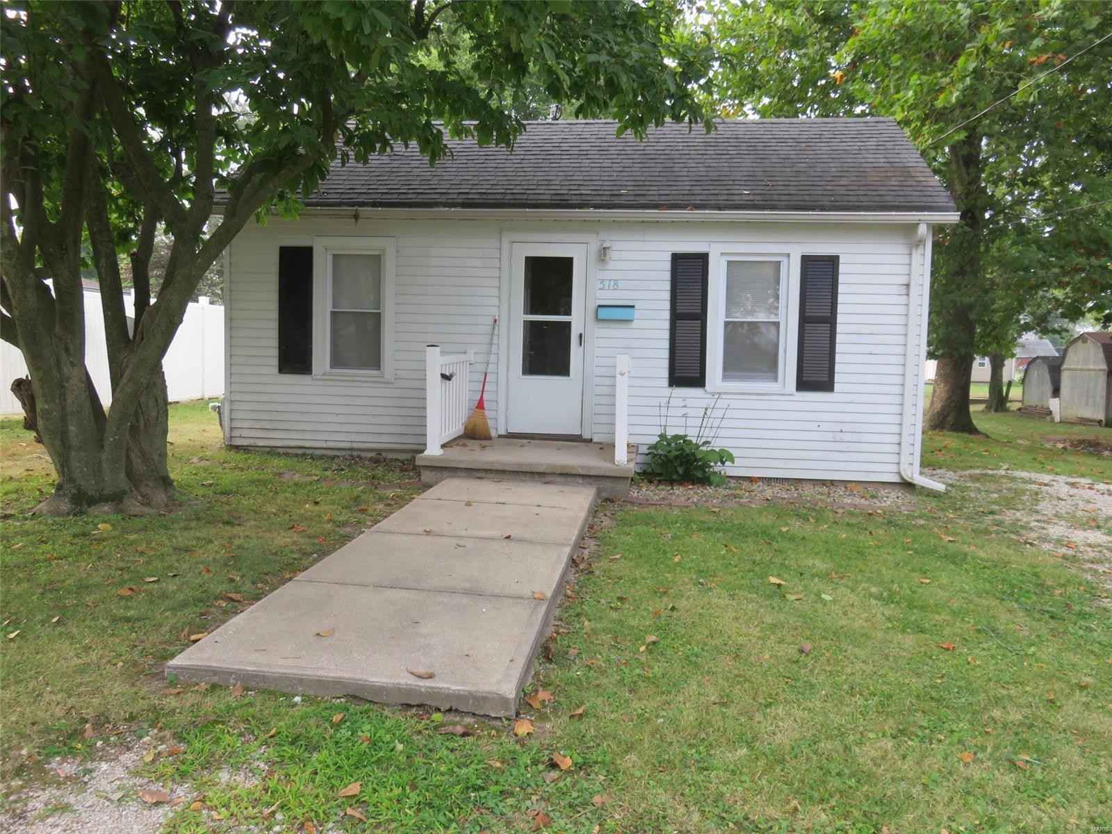 518 Leavett St  