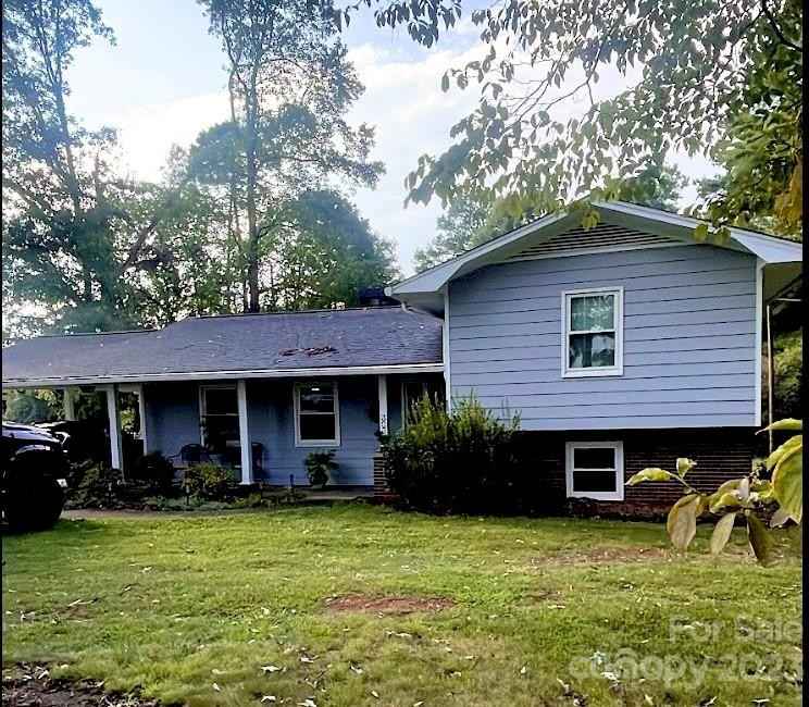 303 Roy Eaker Rd  