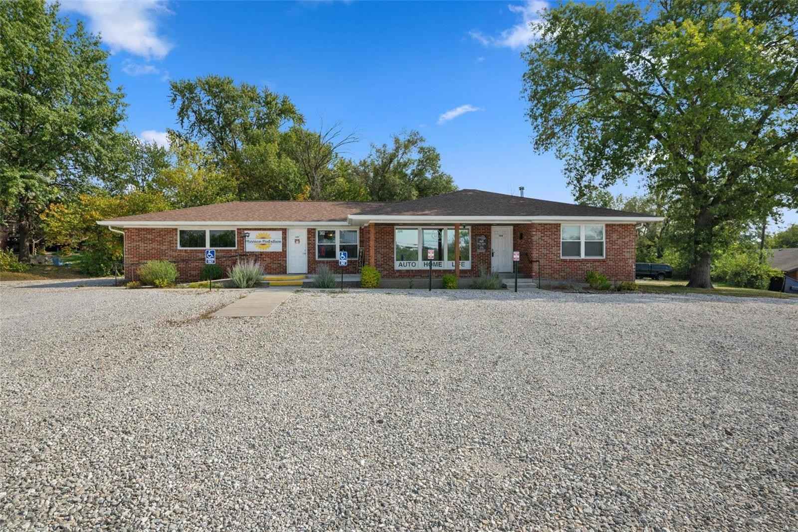 302 South Lincoln Dr  