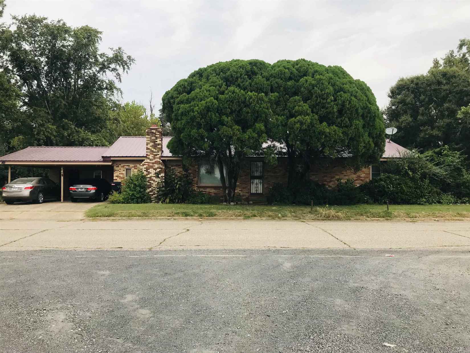 504 E Sawyer  