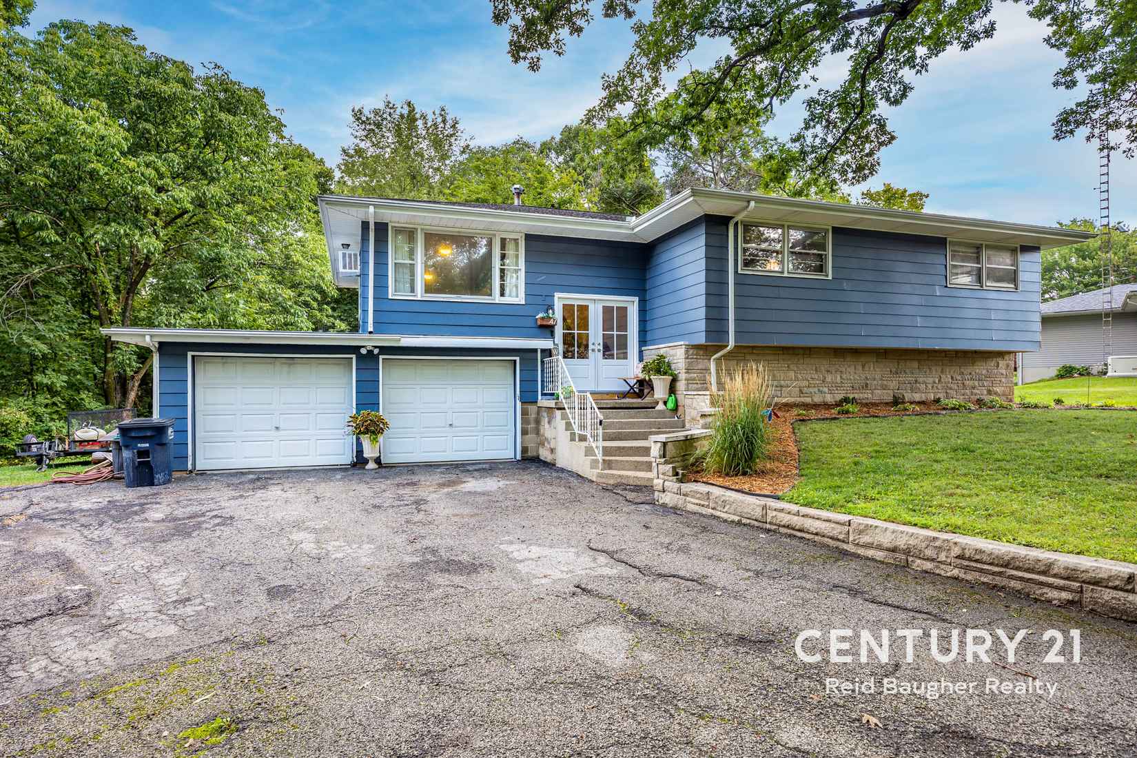 47 Smoke Tree Rd  
