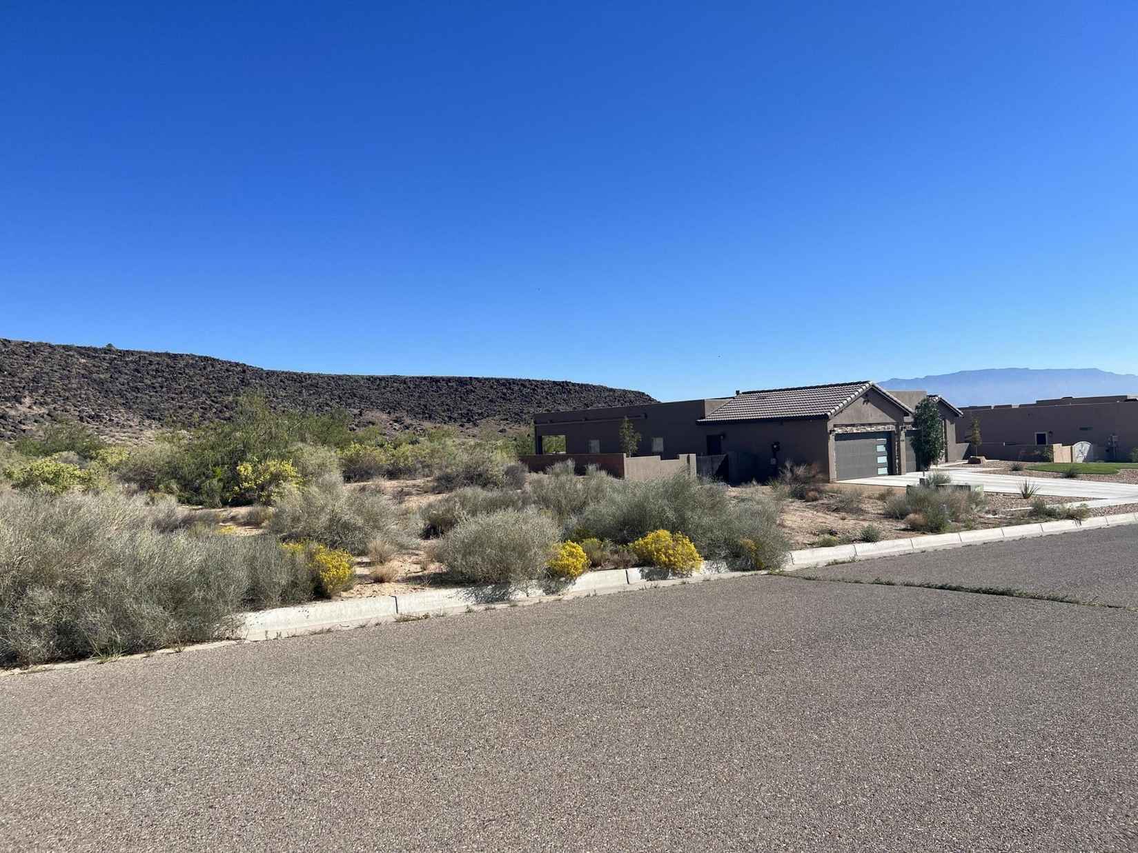 8509 Mesa Rain Rd NW  