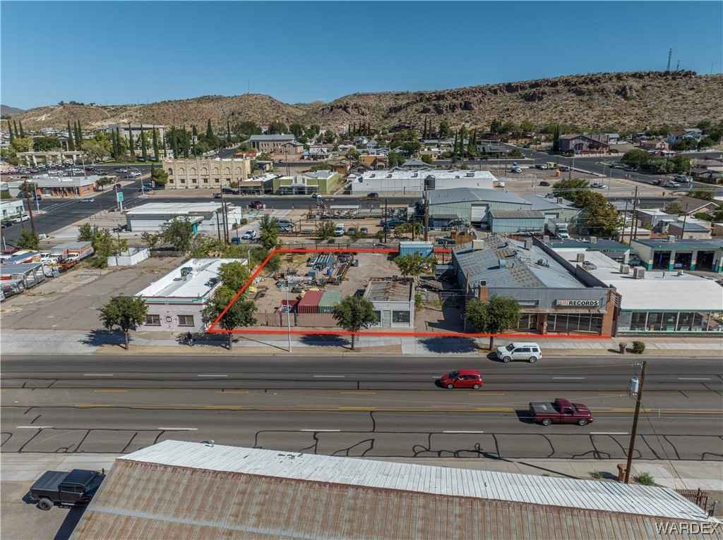 523 E Andy Devine Ave  