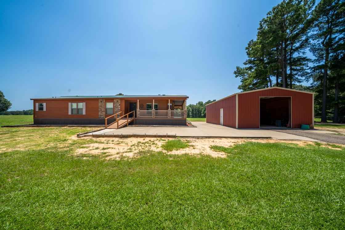 910 County Rd 3117  