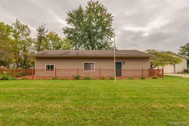 6581 Lapeer Rd  