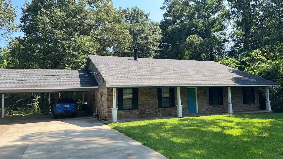 1180 W Texas Ave  