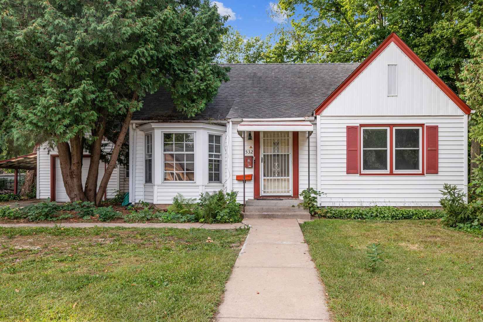 532 W Broadway Ave  