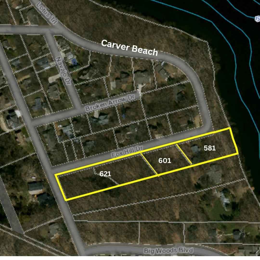 621 Fox Hl Dr  