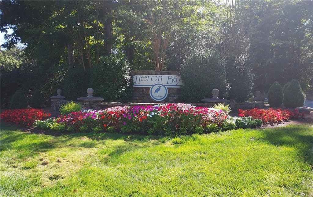 124 Summerlake Dr  