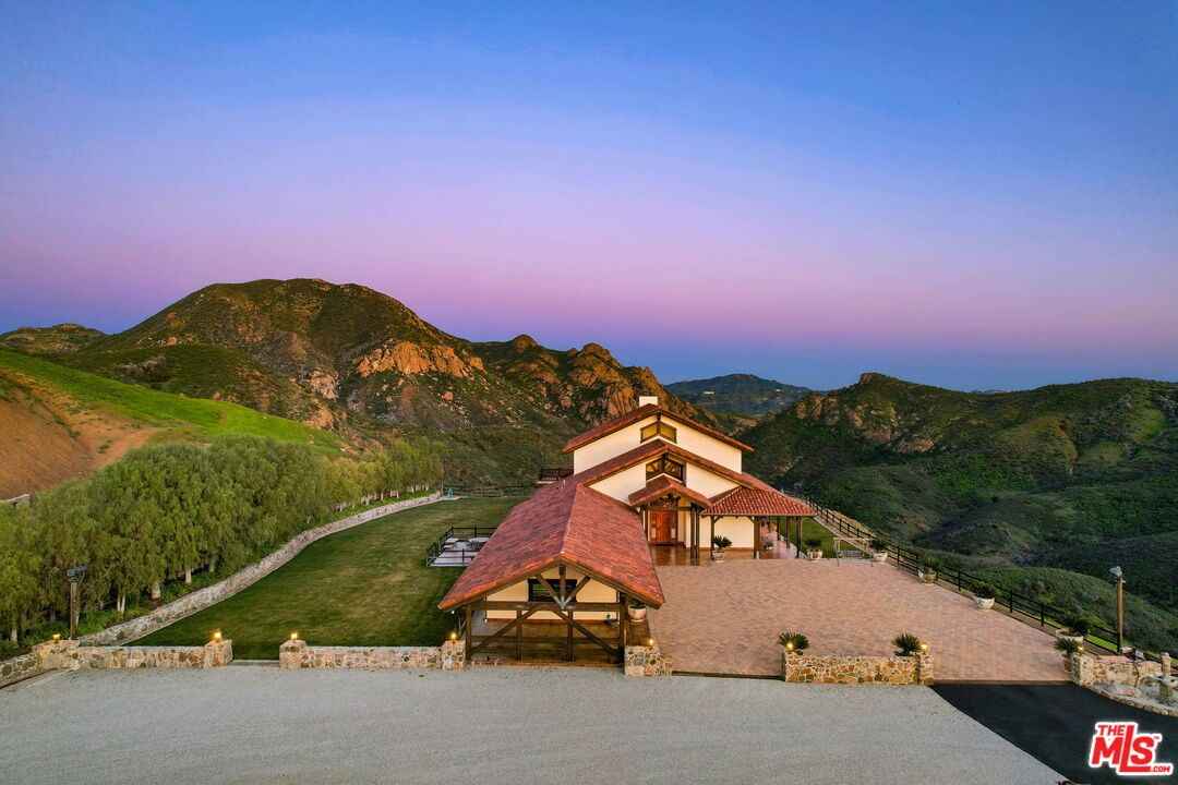 12486 Yerba Buena Rd  