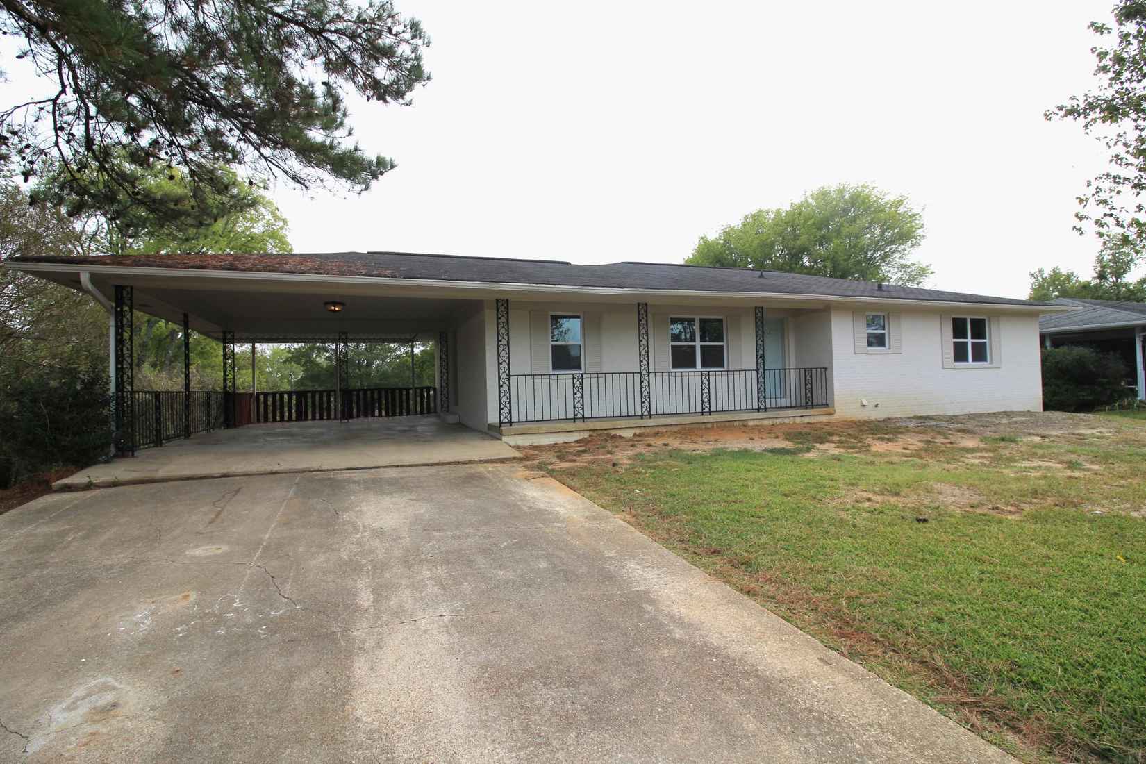 905 Taylor  