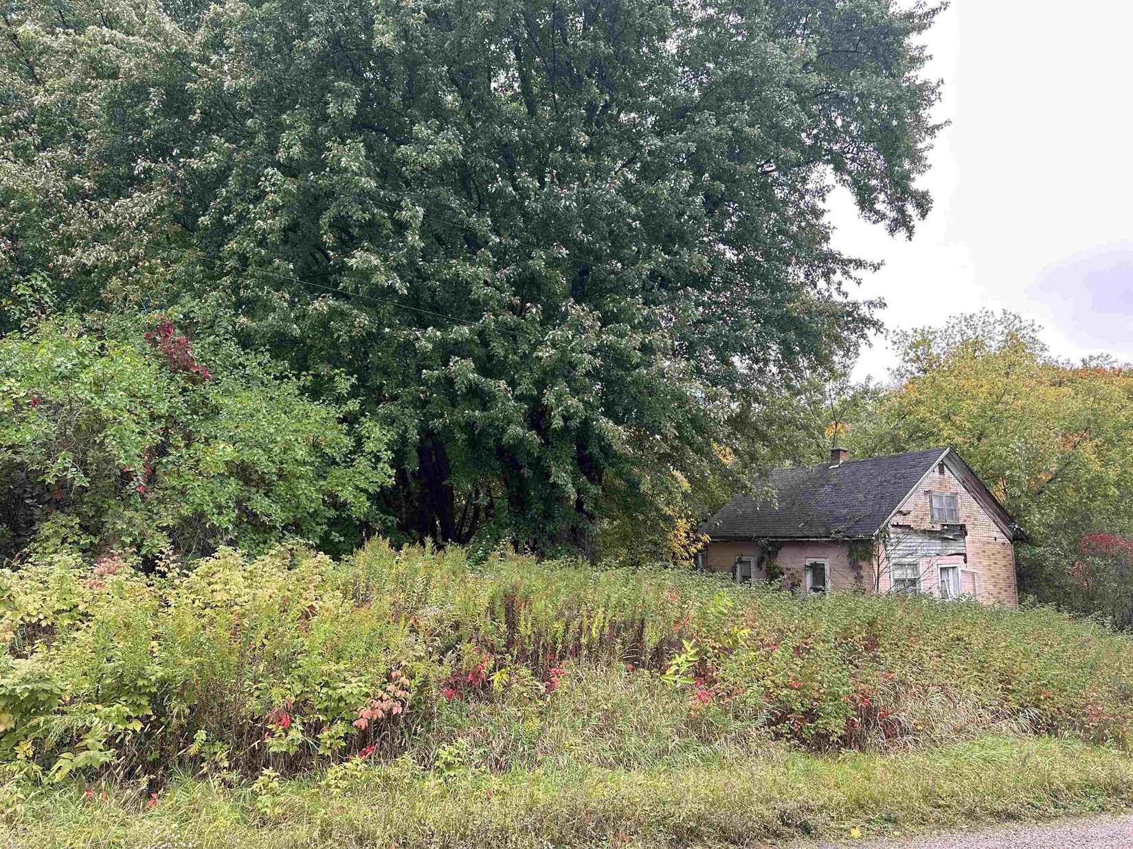 231646 BOBCAT Fls Rd  