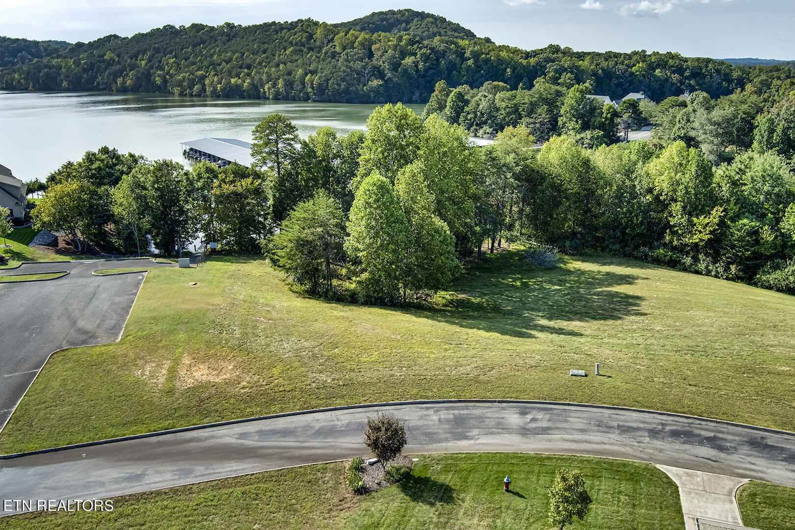 261 White Swan Dr  