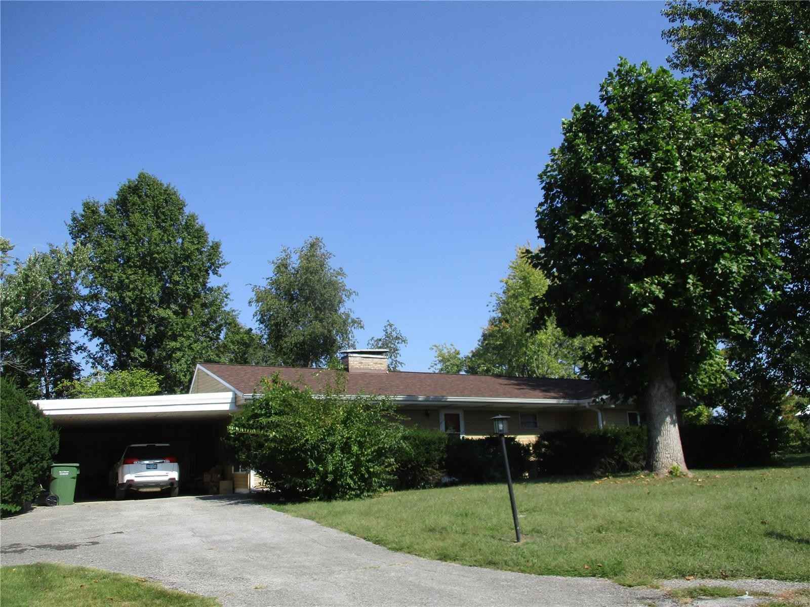 1211 Brenda St  