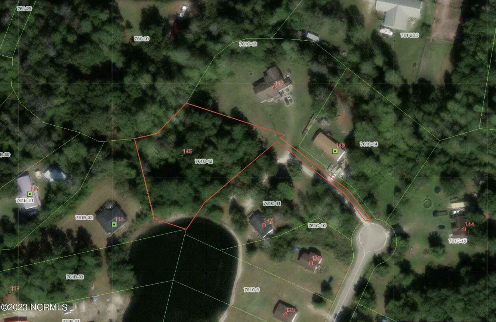 145 Maple Dr  
