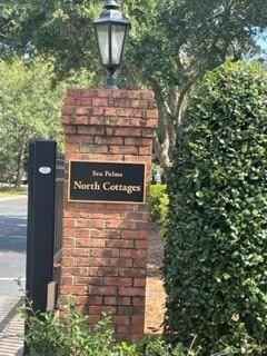 105 North Cottages Dr  