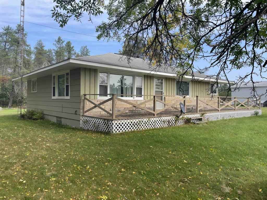 W8136 US Hwy 8  
