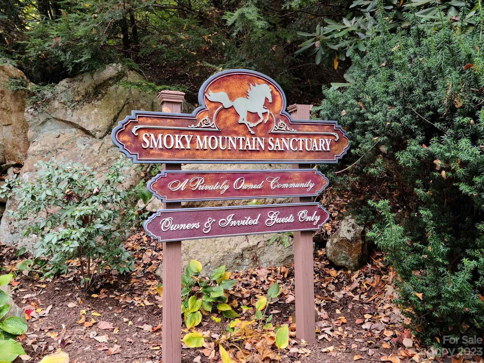 000 Sanctuary Dr  