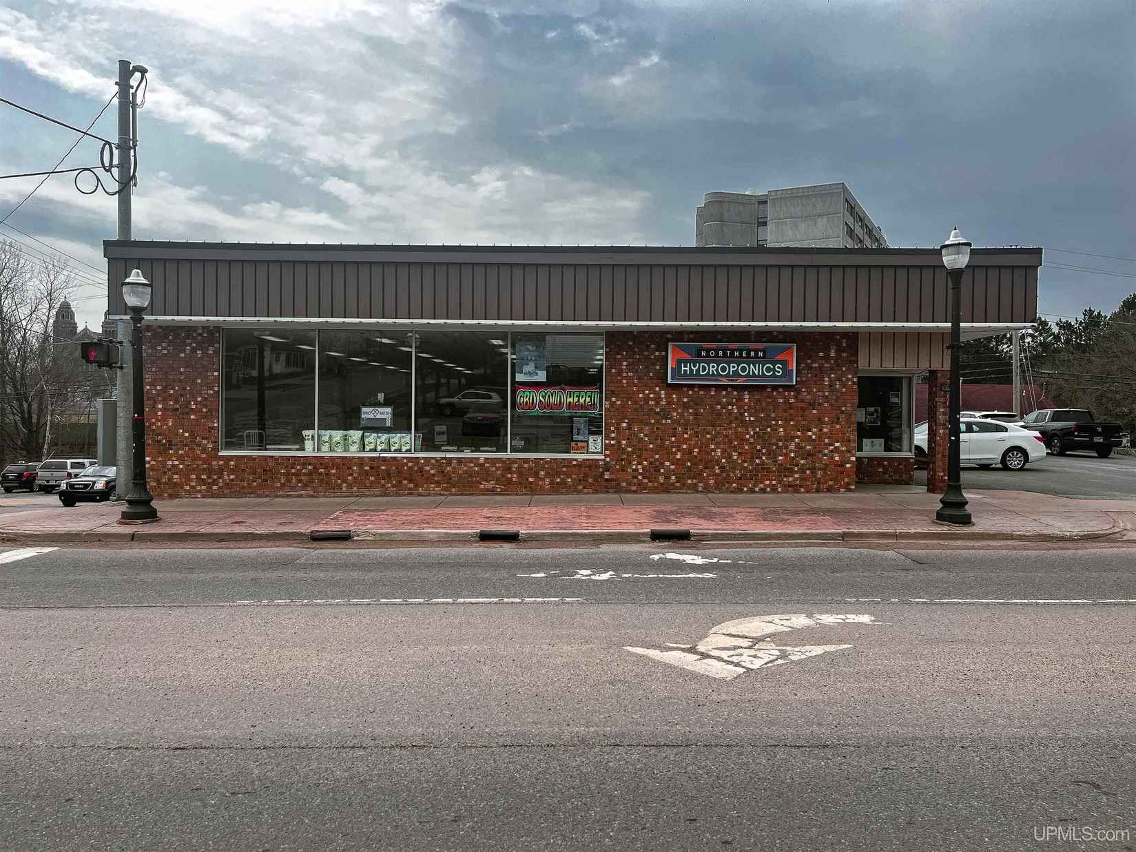 401 W Washington  